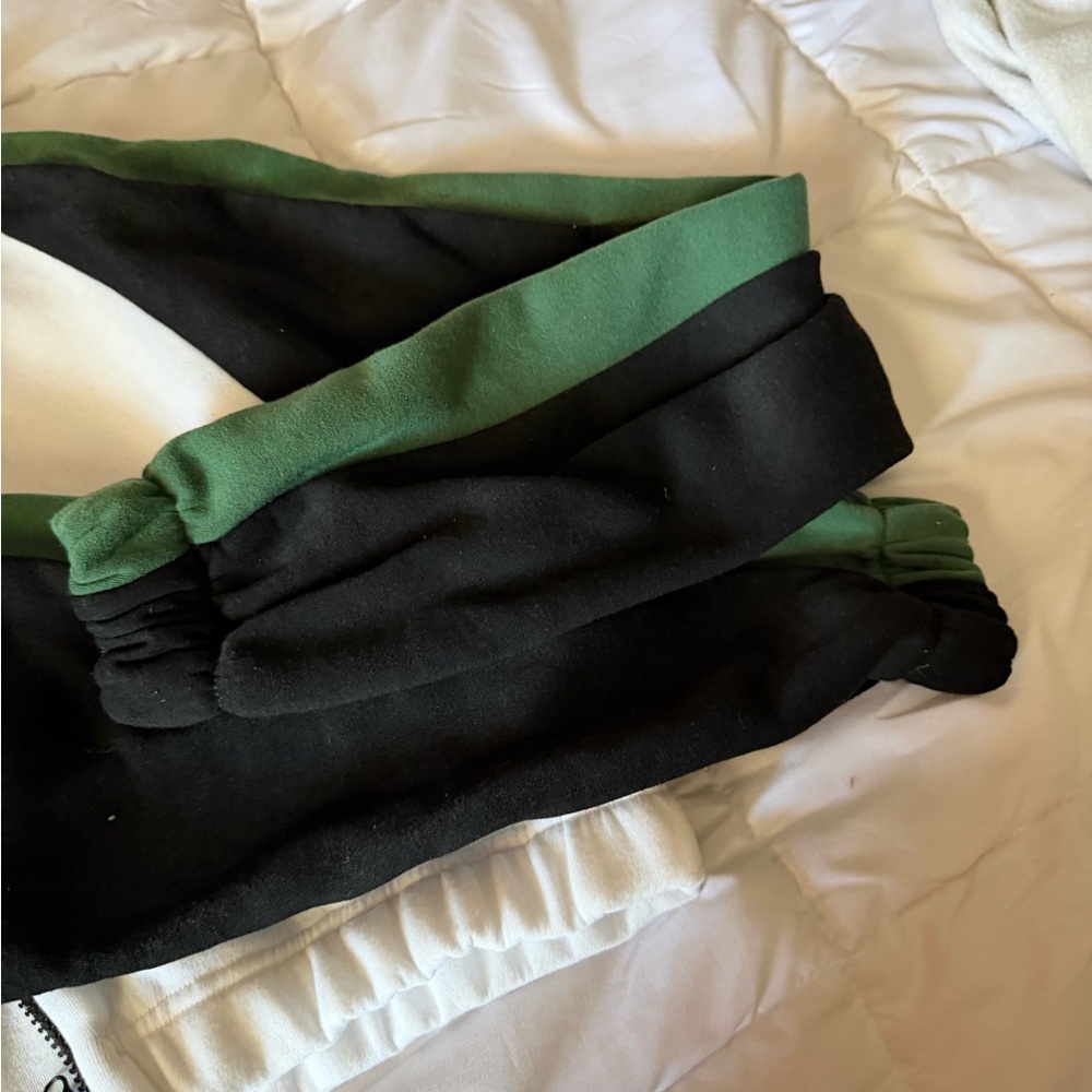 Fashion Nova Women's Fleece Pant Set - Picture 3 of 11